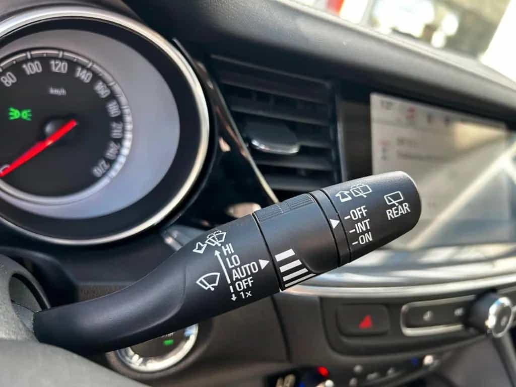 Opel Insignia B Sports Tourer Edition*PDC*NAVI* 05/2018-photo-25