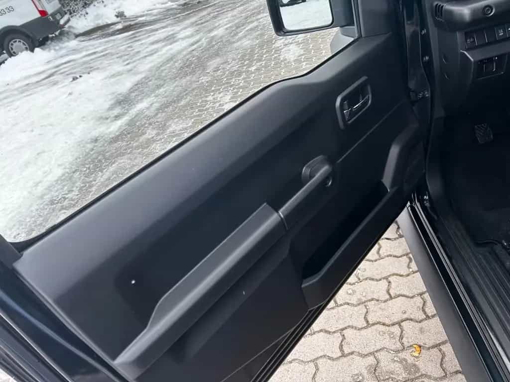 Suzuki Jimny Comfort*AllGrip*Notrad*SHZ* 04/2024-photo-28
