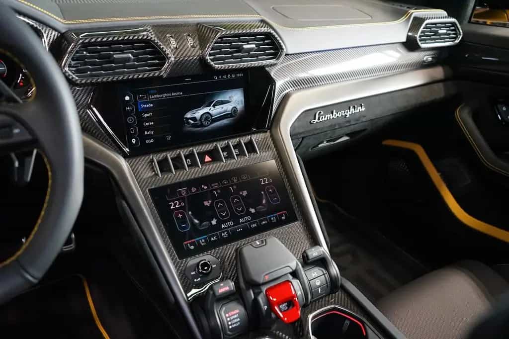 Lamborghini Urus PERFORMANTE*CARBON*ADAS*B&O-3D*CZ 05/2025-photo-36