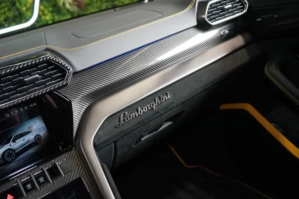 Lamborghini Urus PERFORMANTE*CARBON*ADAS*B&O-3D*CZ 05/2025-photo-37