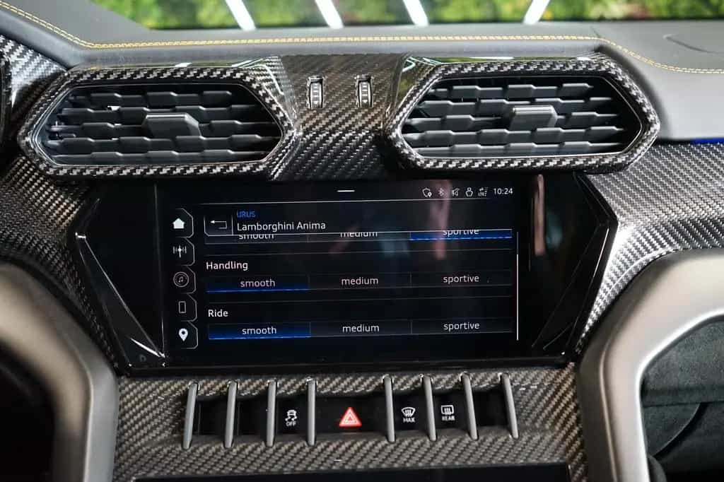 Lamborghini Urus PERFORMANTE*CARBON*ADAS*B&O-3D*CZ 05/2025-photo-40