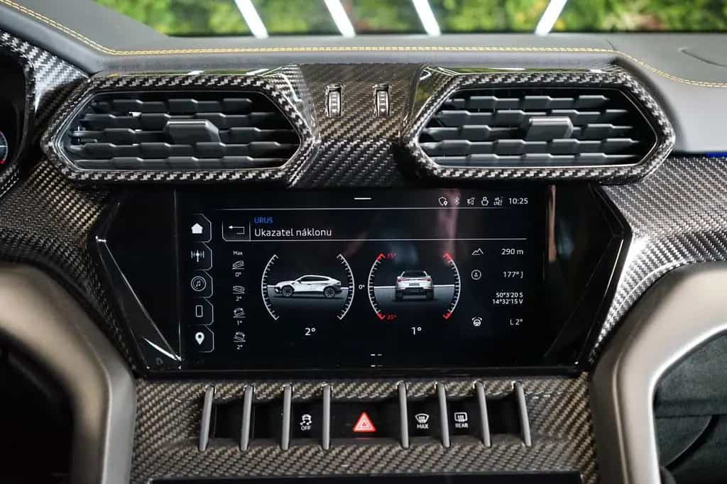 Lamborghini Urus PERFORMANTE*CARBON*ADAS*B&O-3D*CZ 05/2025-photo-41