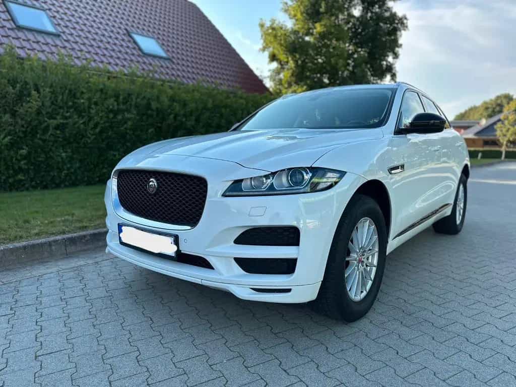 Jaguar F-Pace 30d V6 AWD | Zahnriemen & Service 07/2017-photo-0
