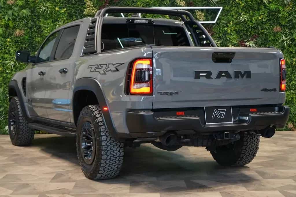 Dodge RAM 11/2023-photo-11