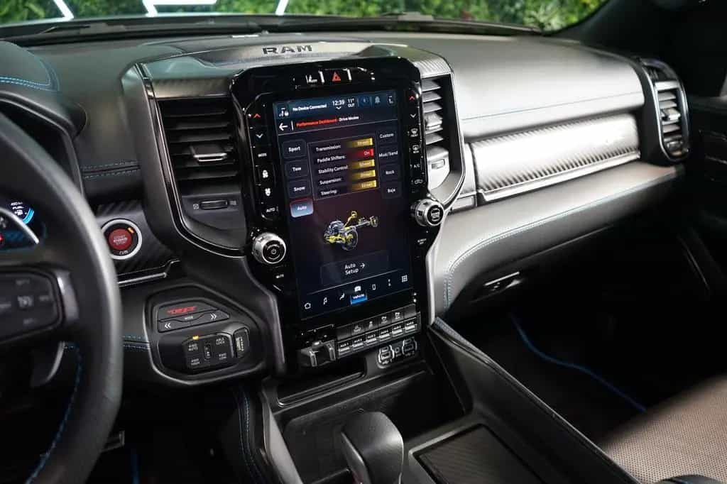 Dodge RAM 11/2023-photo-30