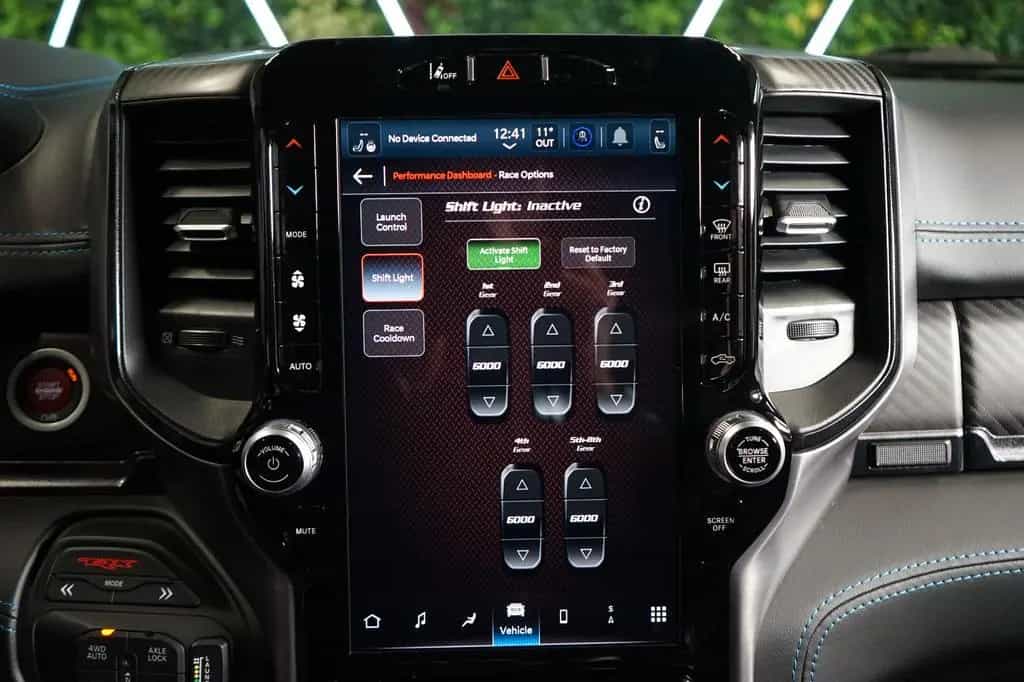 Dodge RAM 11/2023-photo-38