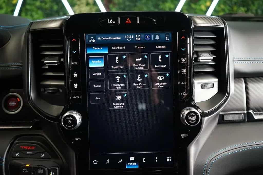 Dodge RAM 11/2023-photo-41