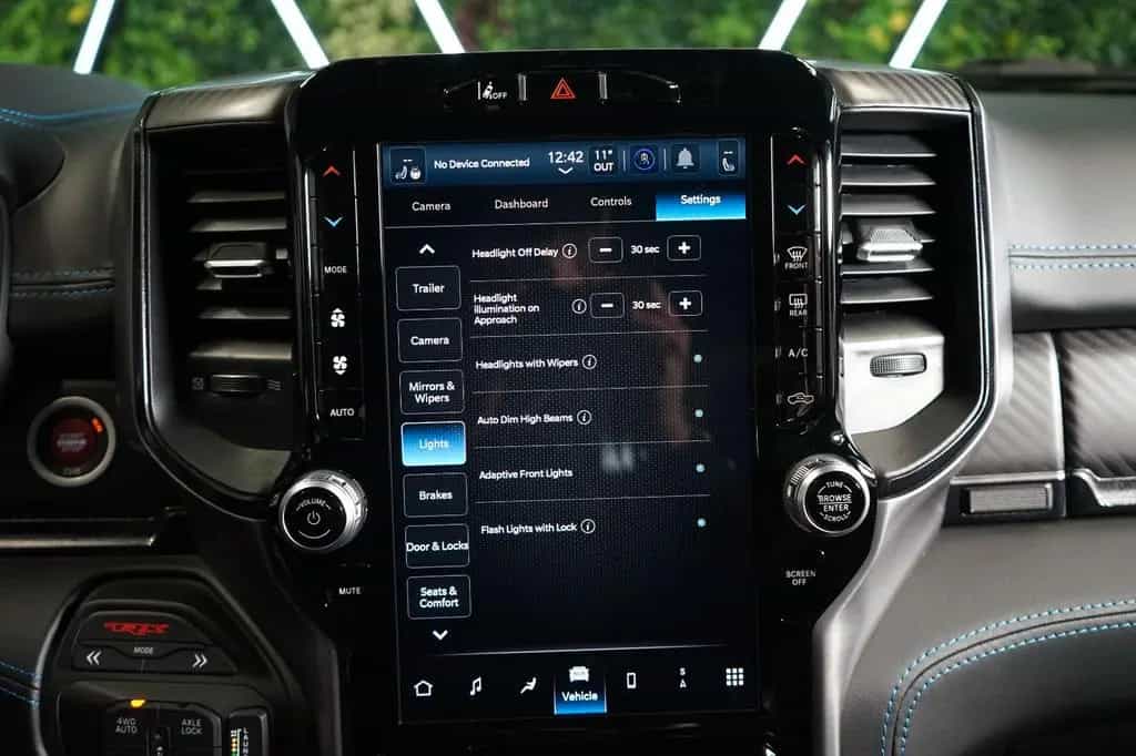 Dodge RAM 11/2023-photo-45