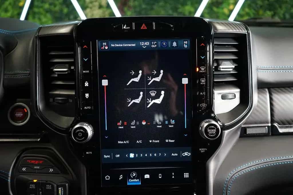 Dodge RAM 11/2023-photo-47