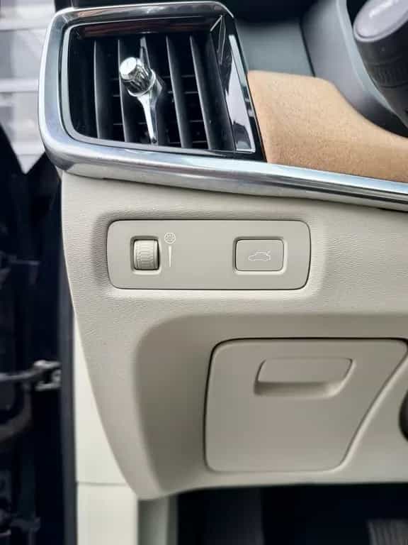 Volvo V90 Pano/ Automatik/ Tempom 06/2019-photo-16