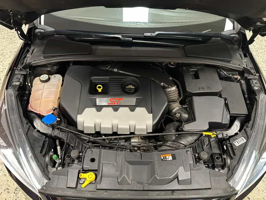 Ford Focus Turnier 2.0 ST +BI-XENON+NAVI+LEDER+2.HAND 08/2017-photo-25