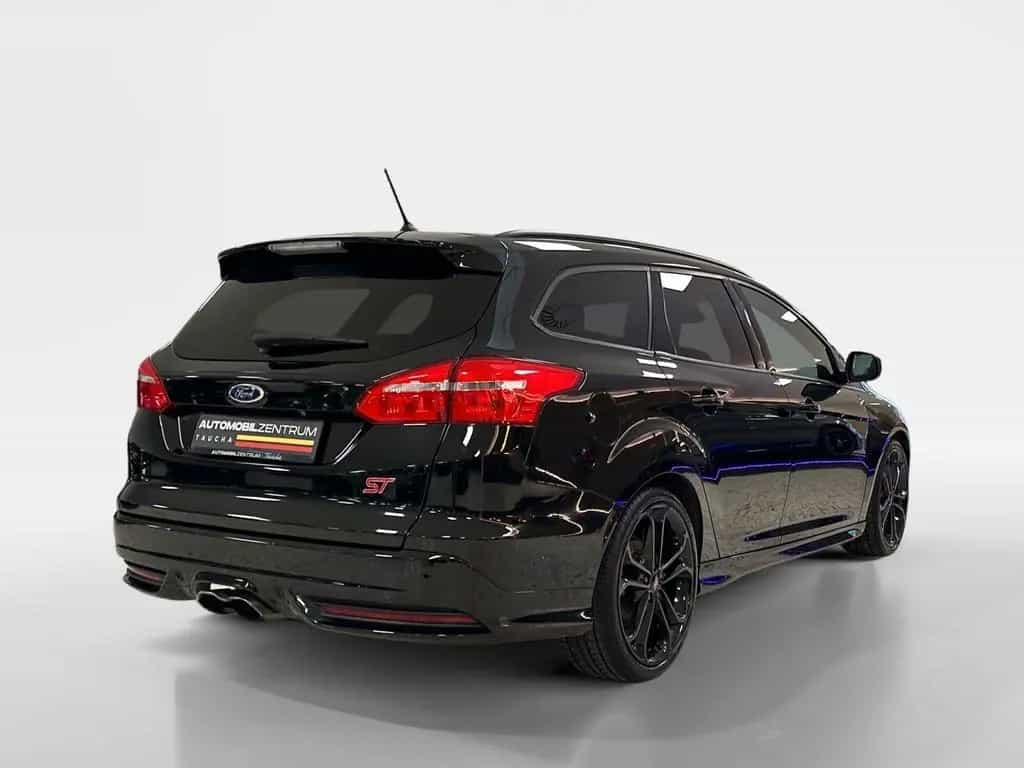 Ford Focus Turnier 2.0 ST +BI-XENON+NAVI+LEDER+2.HAND 08/2017-photo-2