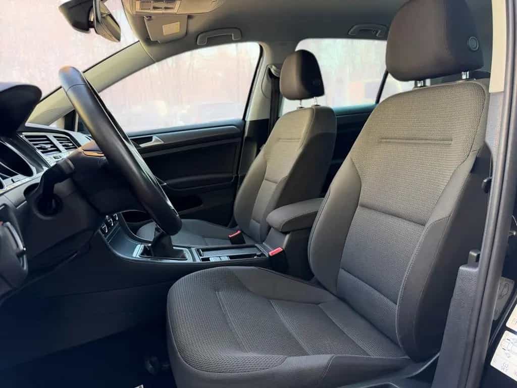 Volkswagen Golf VII Comfortline BlueMotion 08/2019-photo-1