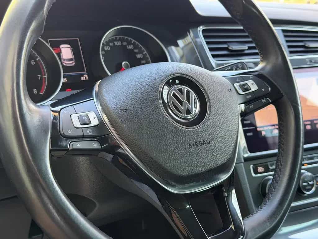 Volkswagen Golf VII Comfortline BlueMotion 08/2019-photo-18