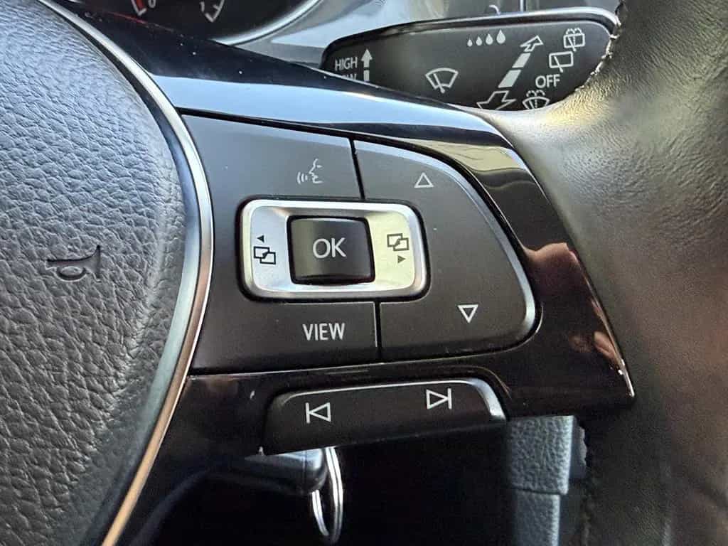 Volkswagen Golf VII Comfortline BlueMotion 08/2019-photo-19