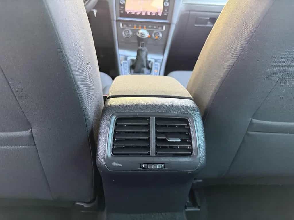 Volkswagen Golf VII Comfortline BlueMotion 08/2019-photo-36