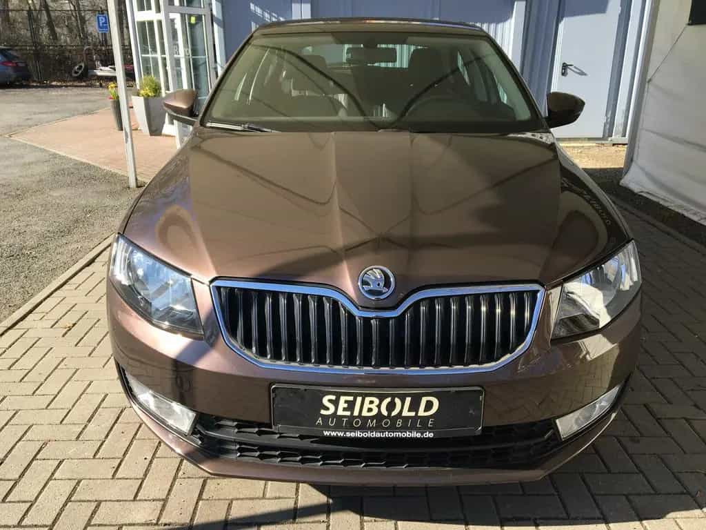 Skoda Octavia 1.2 TSI Lim-Fließheck/Autom/Navi/AHK/DAB 05/2014-photo-1