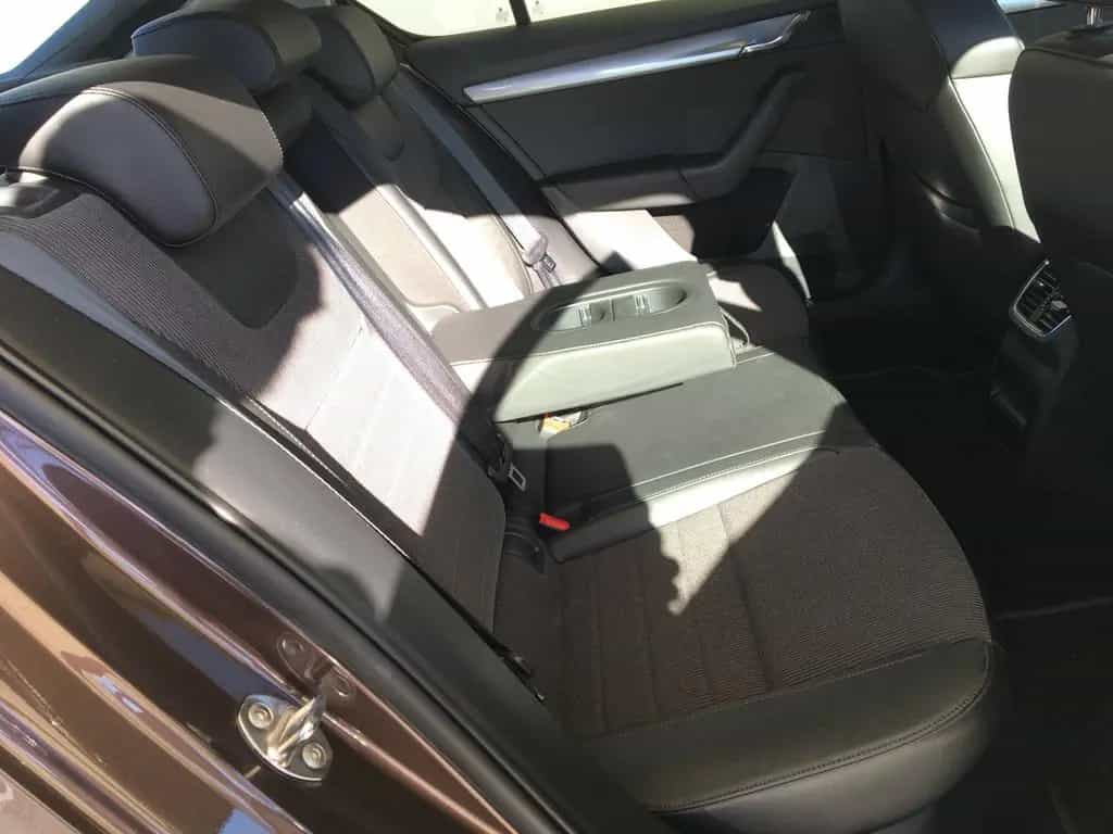 Skoda Octavia 1.2 TSI Lim-Fließheck/Autom/Navi/AHK/DAB 05/2014-photo-15