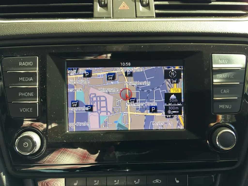 Skoda Octavia 1.2 TSI Lim-Fließheck/Autom/Navi/AHK/DAB 05/2014-photo-18