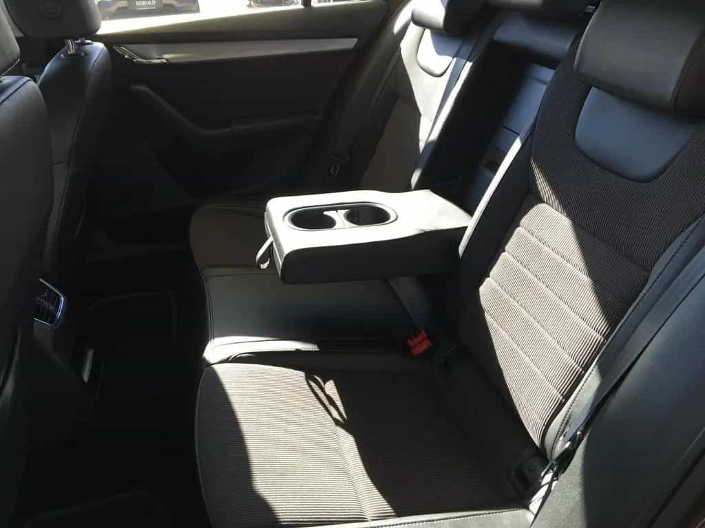 Skoda Octavia 1.2 TSI Lim-Fließheck/Autom/Navi/AHK/DAB 05/2014-photo-30
