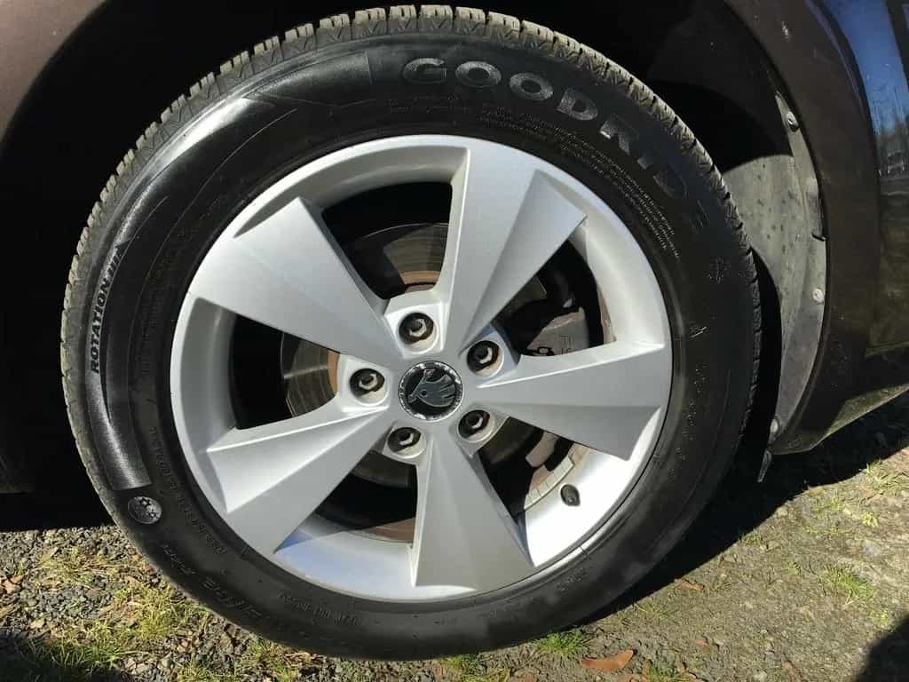 Skoda Octavia 1.2 TSI Lim-Fließheck/Autom/Navi/AHK/DAB 05/2014-photo-31