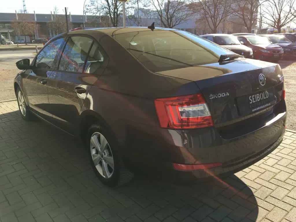 Skoda Octavia 1.2 TSI Lim-Fließheck/Autom/Navi/AHK/DAB 05/2014-photo-6