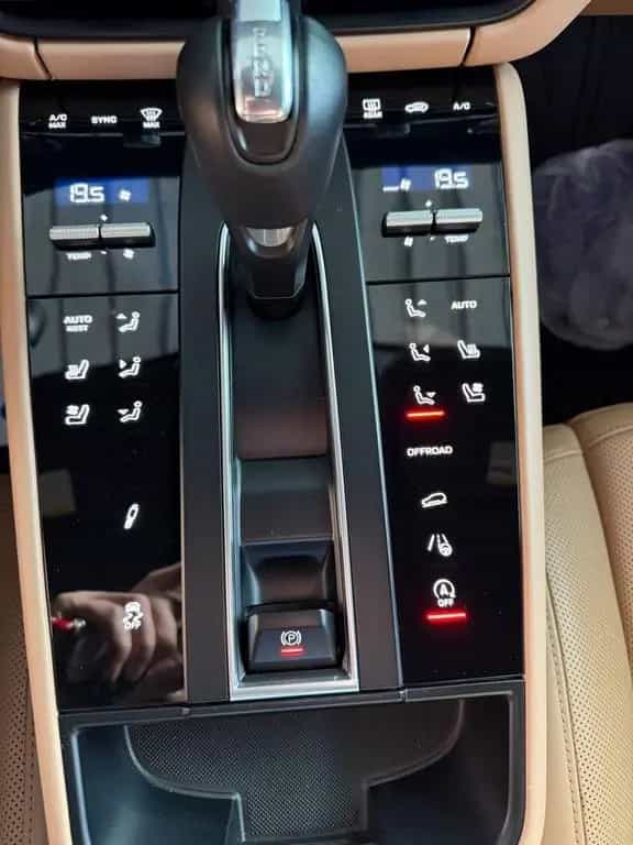 Other Other Porsche Macan 2.0 T 09/2022-photo-12
