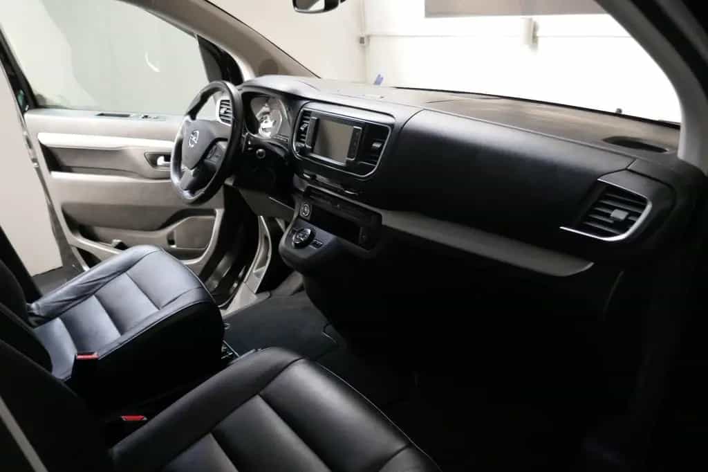 Opel Zafira Life Tourer M *LEDER*NAV*AHK*7Sitzer* 03/2020-photo-21