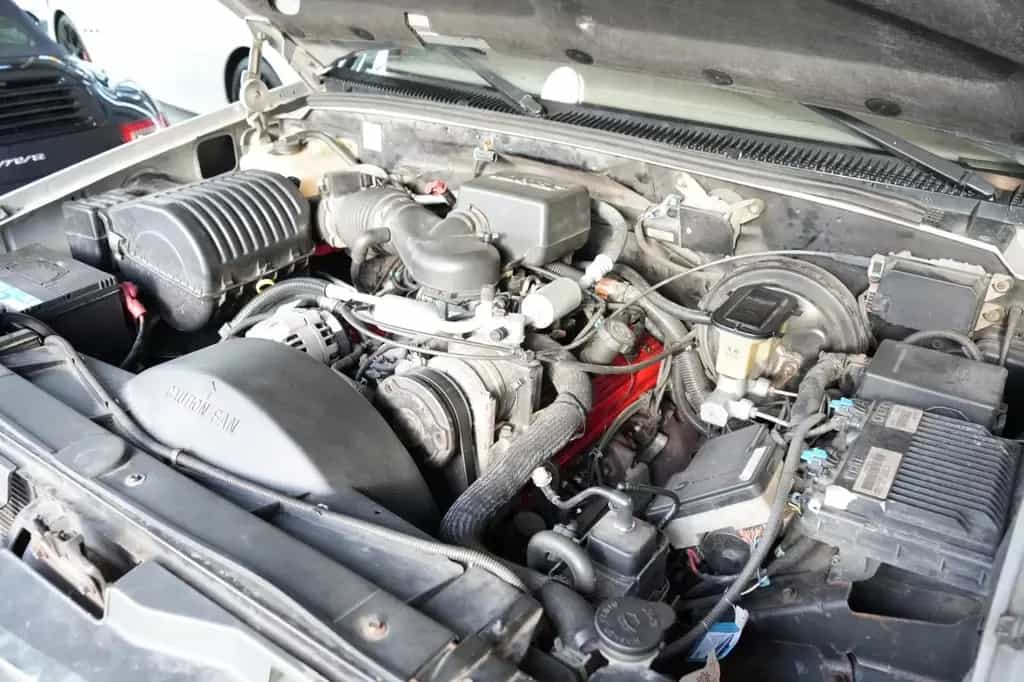 Chevrolet Tahoe 5.7 V8 Sport Utility Vehicle K1500 12/1997-photo-26