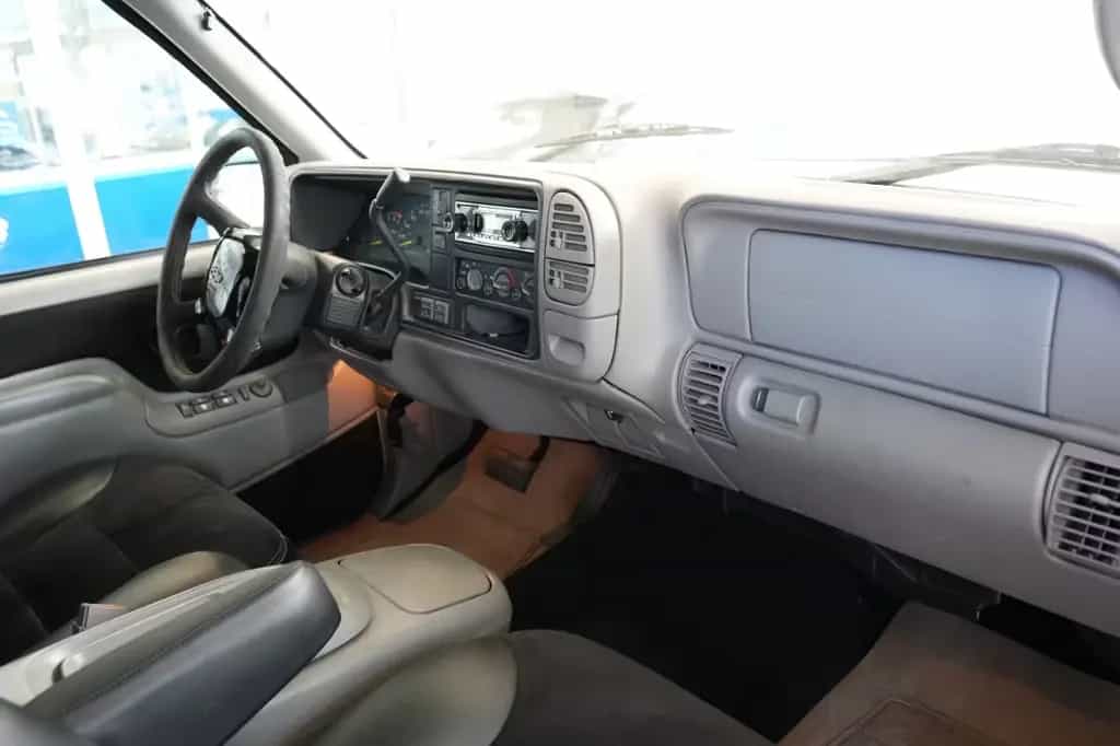 Chevrolet Tahoe 5.7 V8 Sport Utility Vehicle K1500 12/1997-photo-7