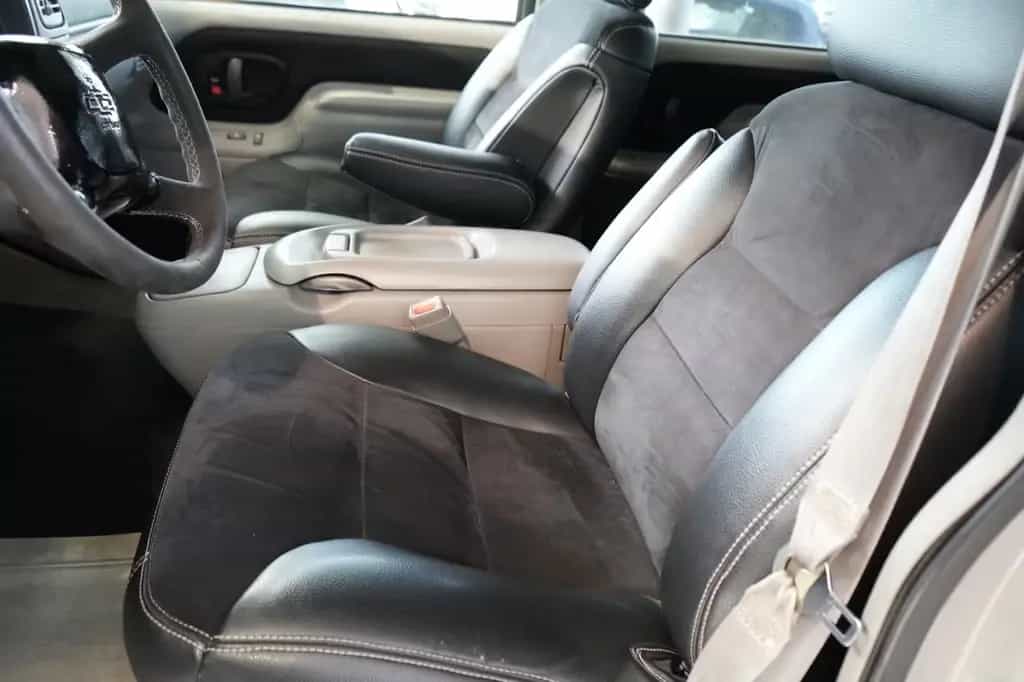 Chevrolet Tahoe 5.7 V8 Sport Utility Vehicle K1500 12/1997-photo-9
