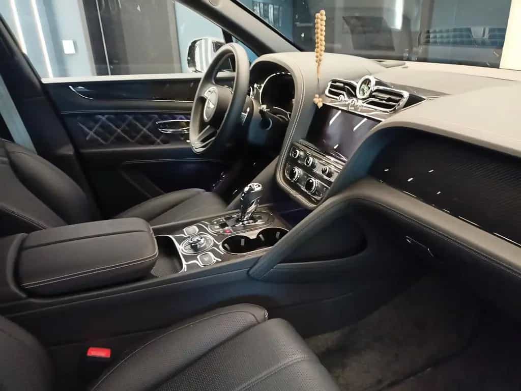 Bentley Bentayga 4.0 V8 4WD Autom. First Edition 04/2021-photo-9