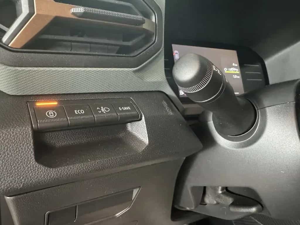 Dacia Duster NEW Hybrid 140 4x2 Extreme|PDC 07/2024-photo-18