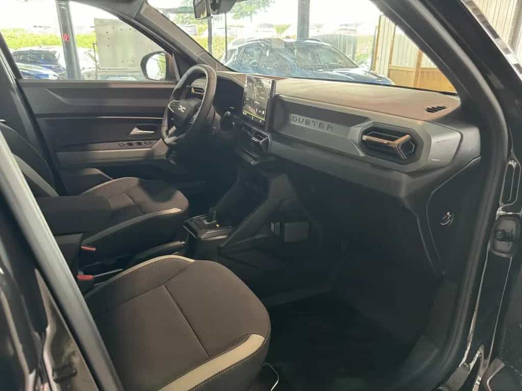 Dacia Duster NEW Hybrid 140 4x2 Extreme|PDC 07/2024-photo-24