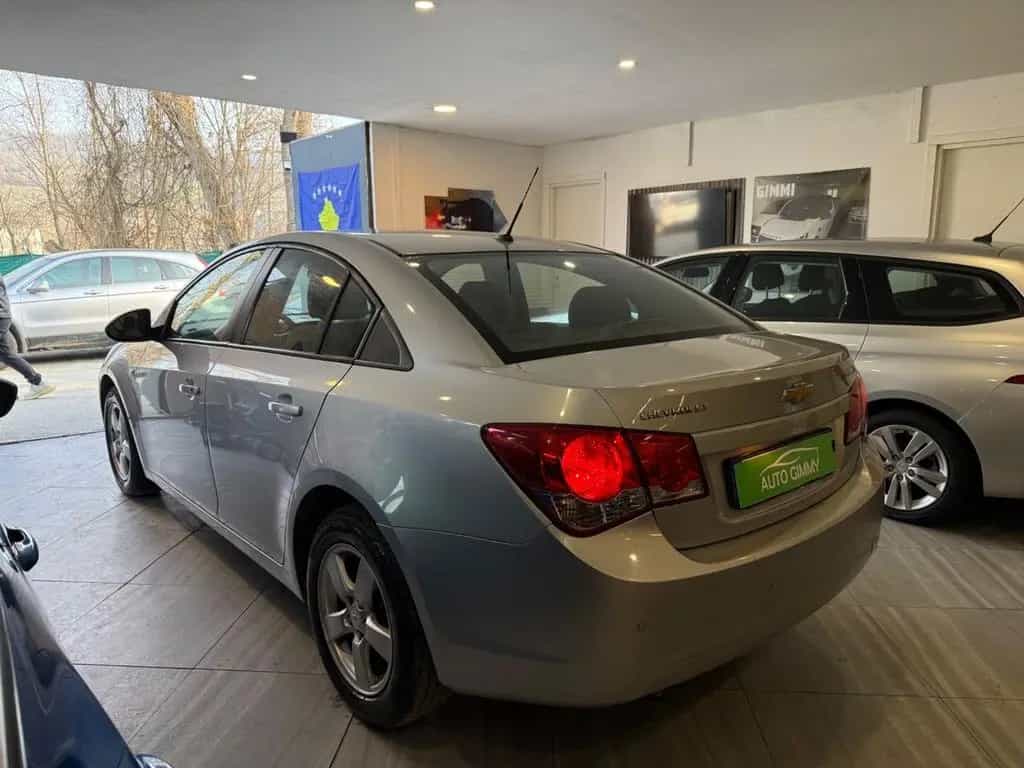 Chevrolet Cruze 1.6 BENZINA (neopatentati) 02/2010-photo-1