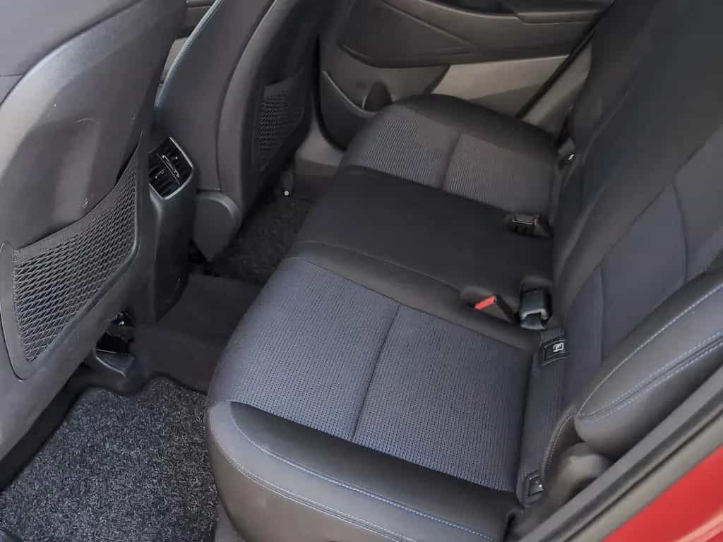 Hyundai TUCSON Trend 2WD *abn.AHK*Automatik*Navi*Kam* 05/2018-photo-14
