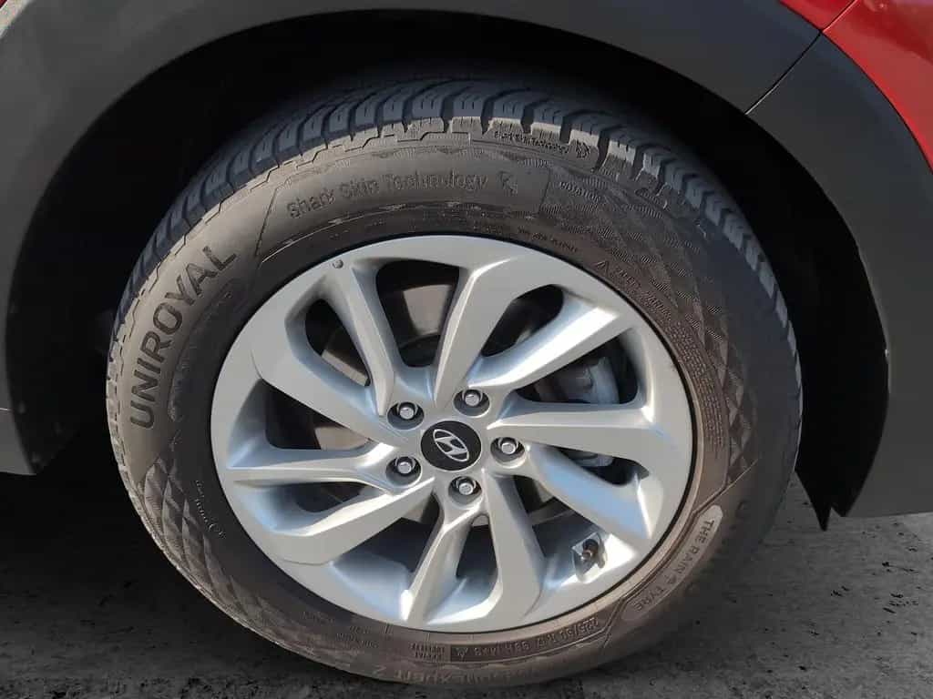 Hyundai TUCSON Trend 2WD *abn.AHK*Automatik*Navi*Kam* 05/2018-photo-17