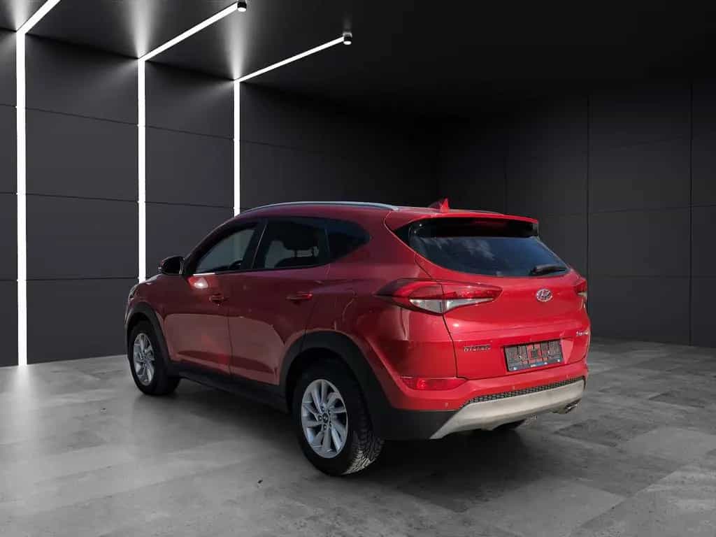 Hyundai TUCSON Trend 2WD *abn.AHK*Automatik*Navi*Kam* 05/2018-photo-3