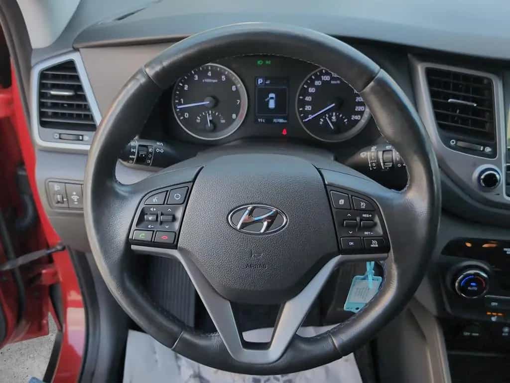 Hyundai TUCSON Trend 2WD *abn.AHK*Automatik*Navi*Kam* 05/2018-photo-9