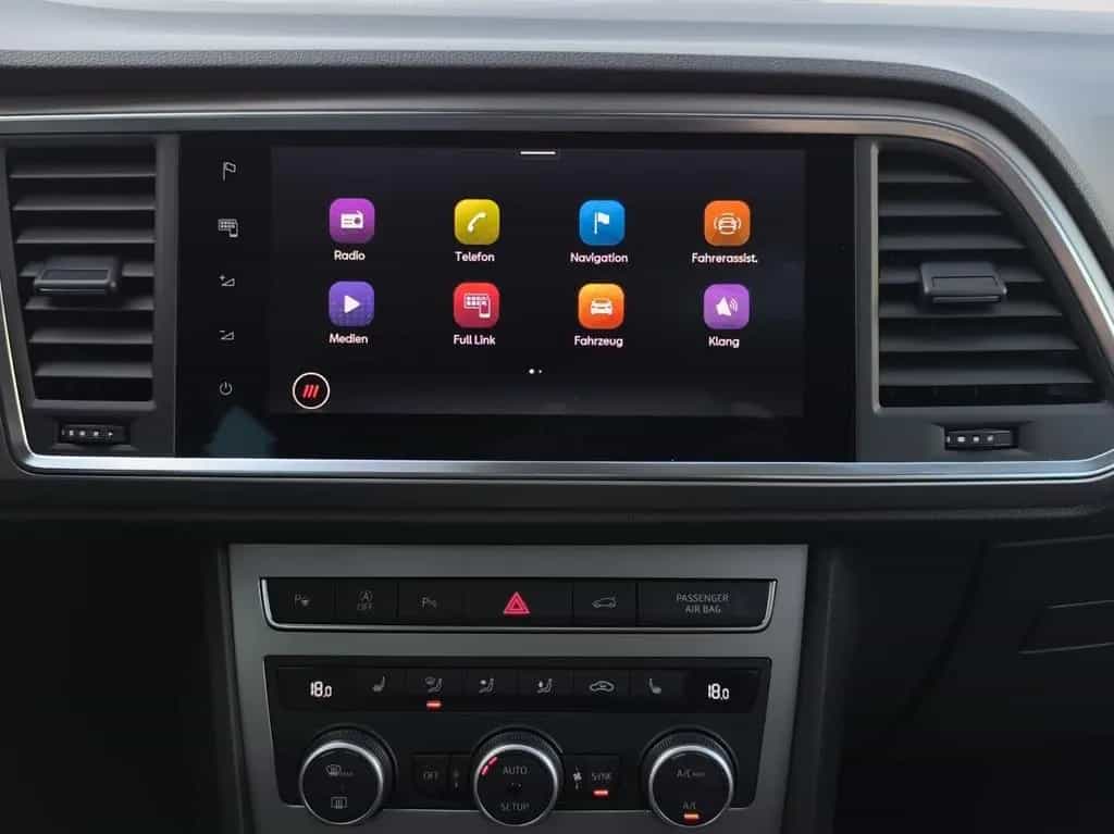 Seat Ateca 1.5 TSI DSG Xperience NAVI RFK PARK-ASSIST 09/2024-photo-19