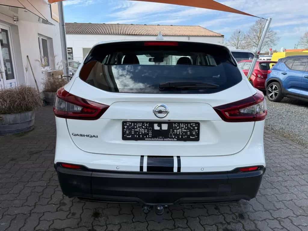 Nissan Qashqai Shiro=Automatik-AHk-Kamera-Navi-SHZ= 01/2021-photo-6