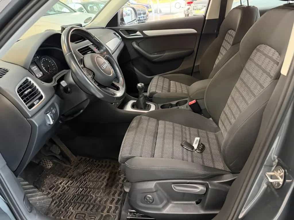 Audi Q3 sport 07/2016-photo-12