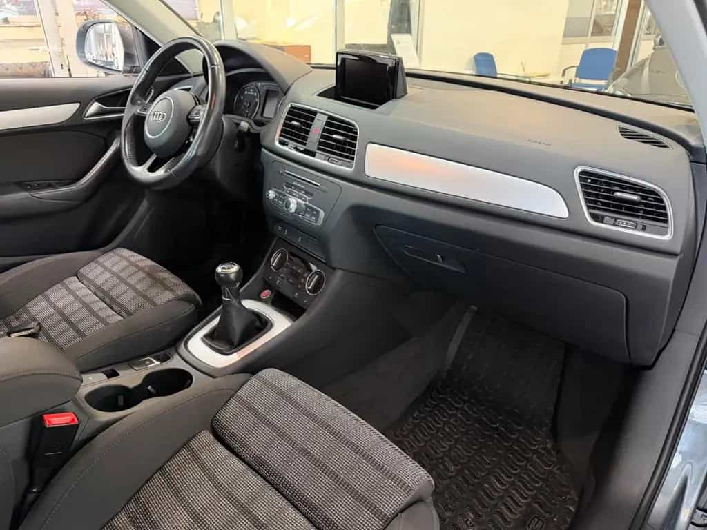 Audi Q3 sport 07/2016-photo-17