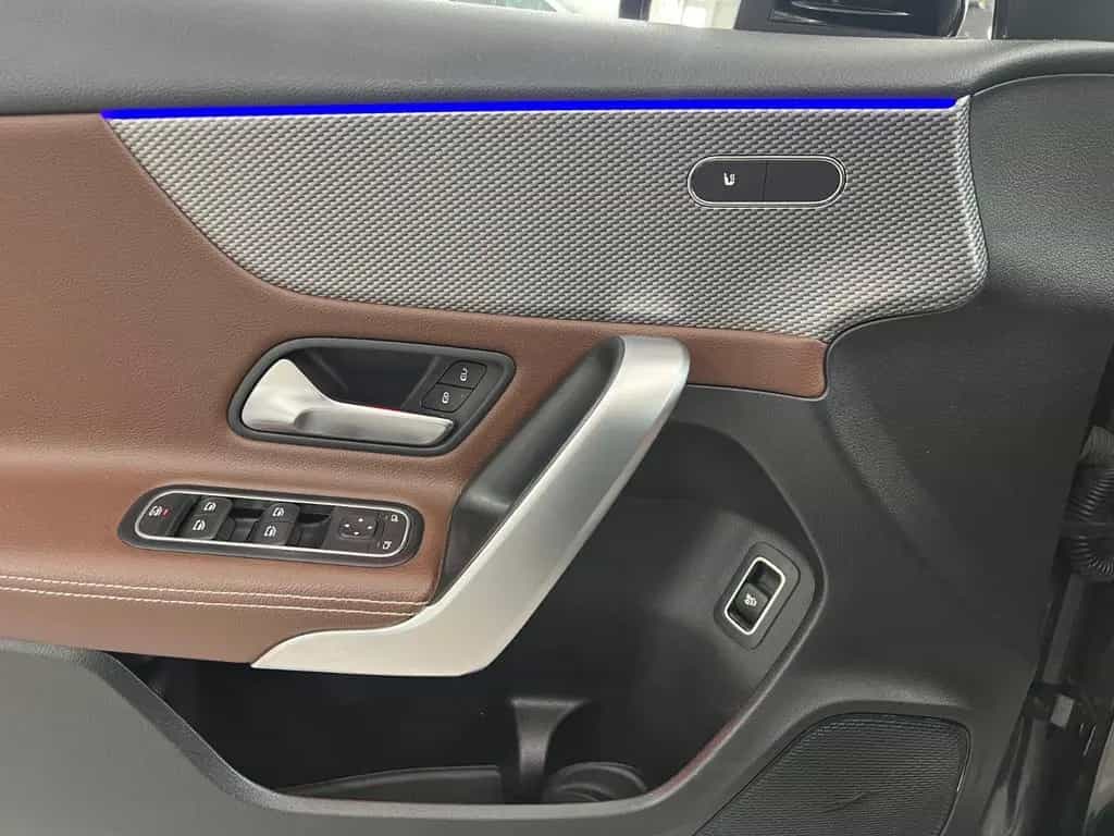 Mercedes-Benz A 200 Lim. *AMBIENTE*LEDER-BRAUN* Exclusive * 07/2019-photo-13