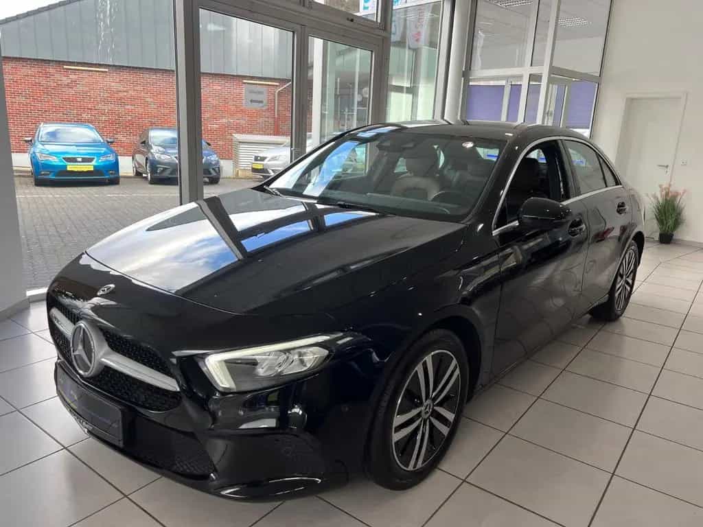 Mercedes-Benz A 200 Lim. *AMBIENTE*LEDER-BRAUN* Exclusive * 07/2019-photo-2