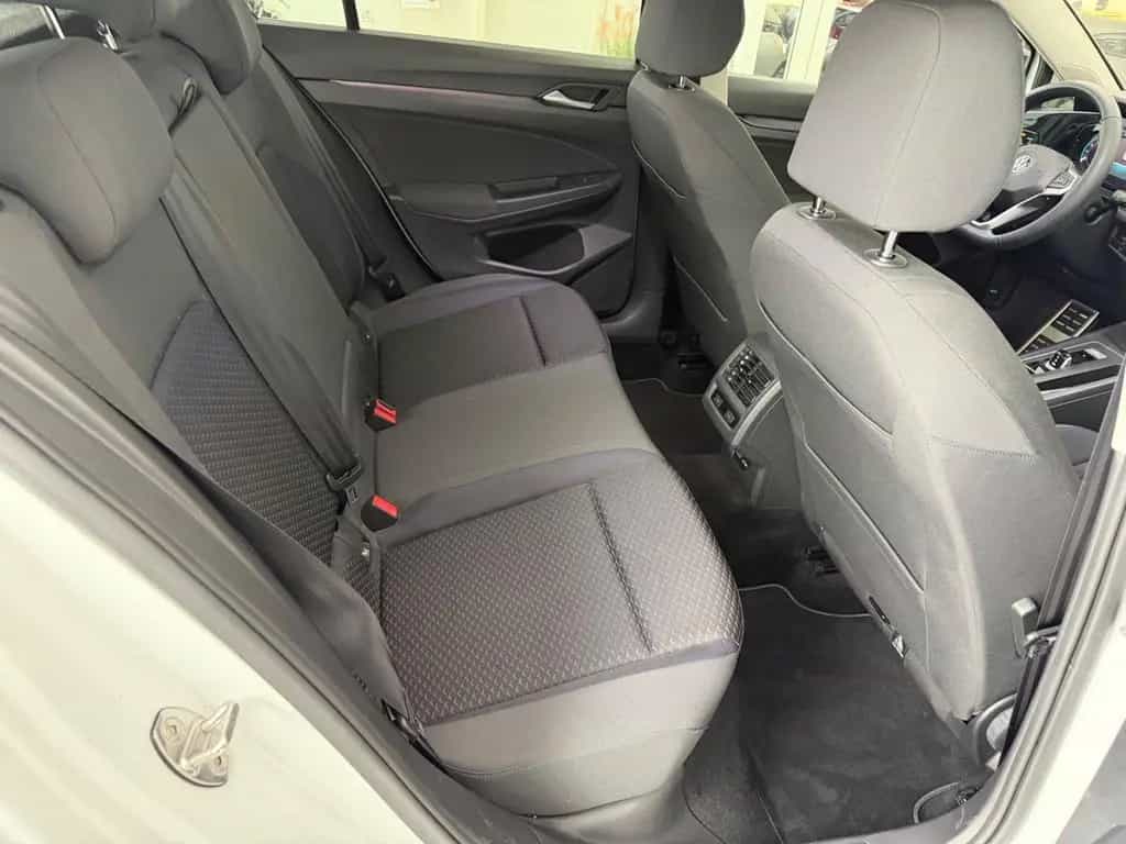 Volkswagen Golf VIII Lim. United eTSI 08/2021-photo-20