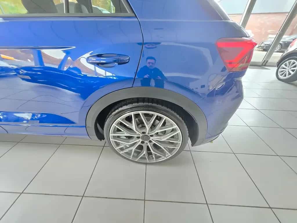 Volkswagen T-Roc R 4Motion 07/2020-photo-11