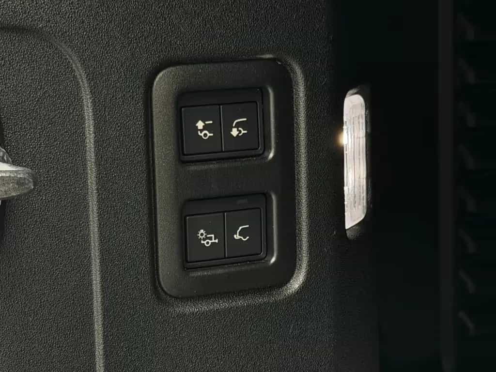 Land Rover Defender 90 X-Dynamic HSE 02/2021-photo-20