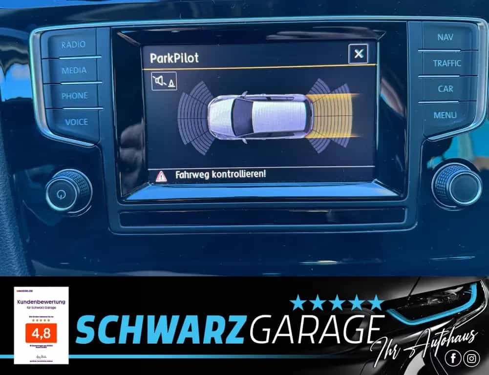 Volkswagen Golf VII Lim. Highline*BI-XENON*PDC*DYNAUDIO* 02/2014-photo-11