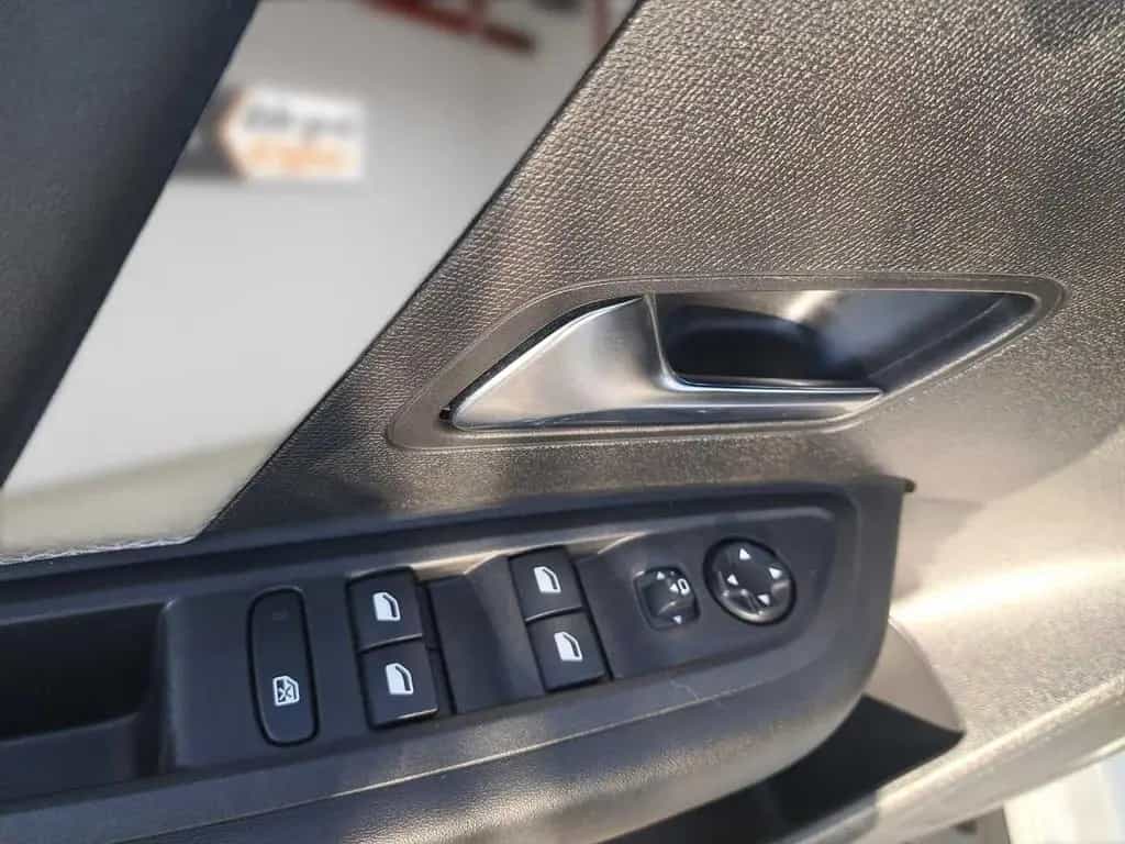 Citroën C4 X HUD+NAVI+LRH+FSH 02/2023-photo-18